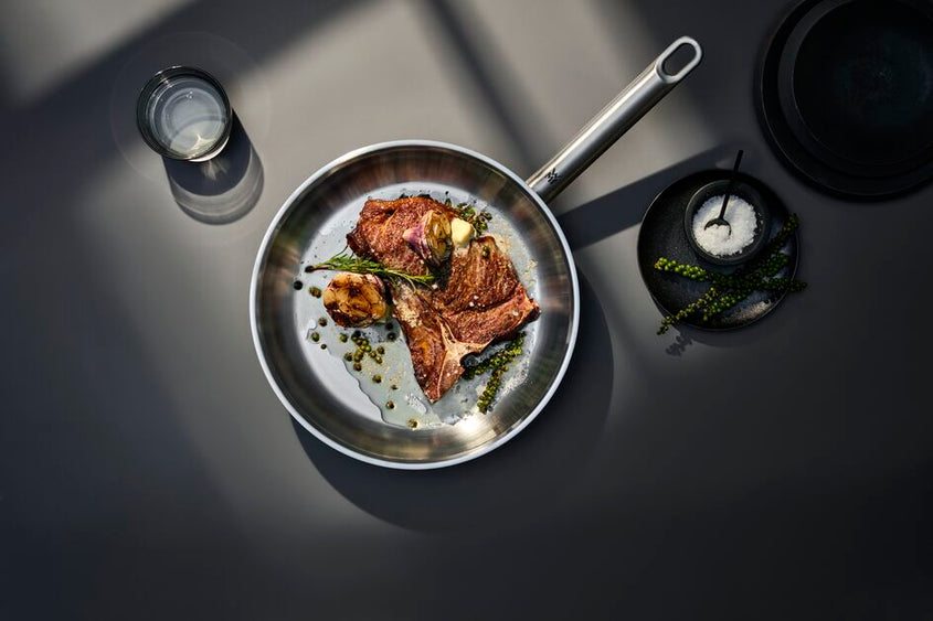 WMF Ultimate Pan